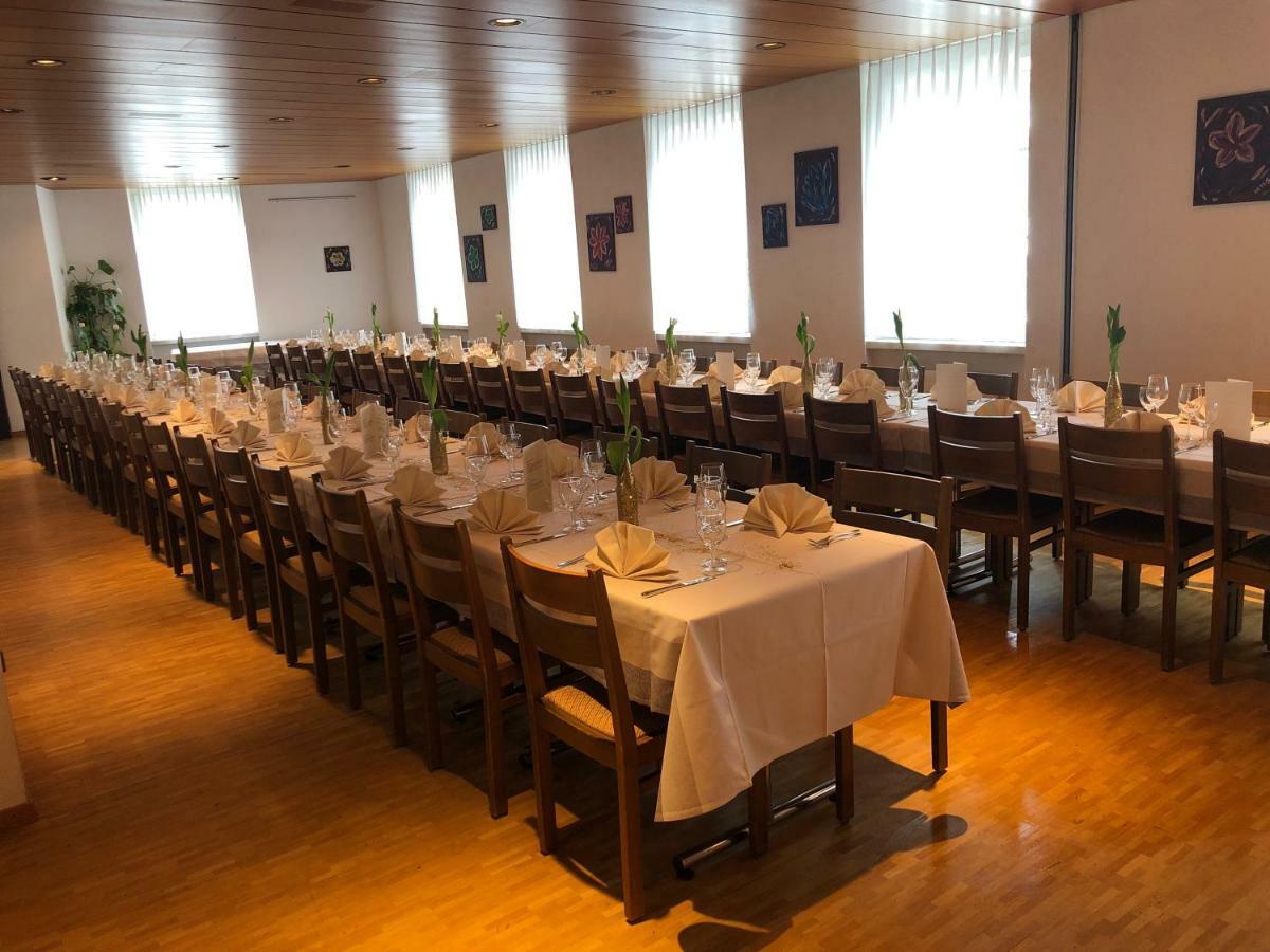 Hotel & Restaurant Stadthof Glarus Dış mekan fotoğraf